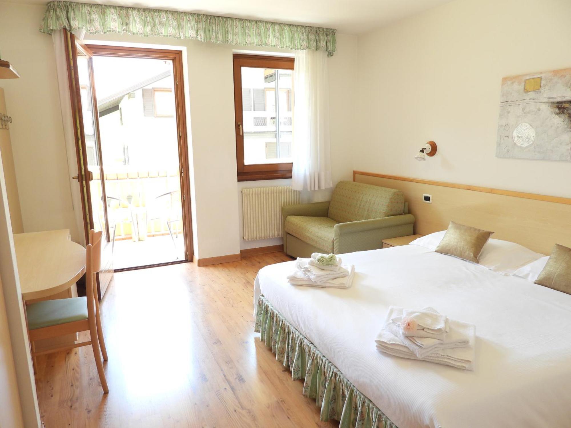 Hotel Garni Maffei Pinzolo Exterior photo