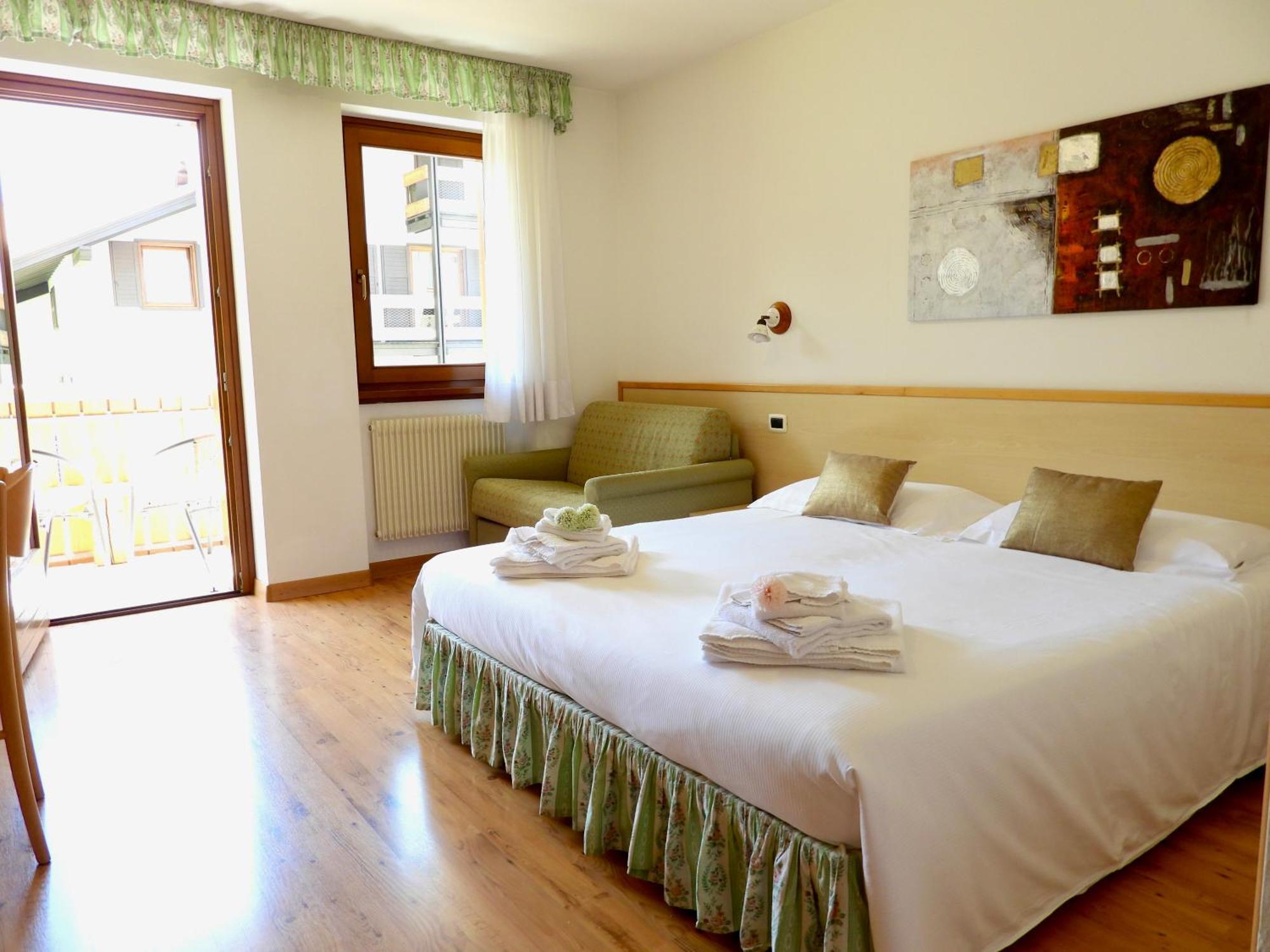 Hotel Garni Maffei Pinzolo Exterior photo